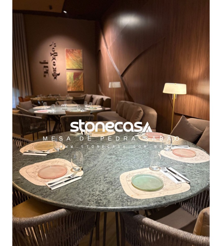 Móveis e Mesas de Pedra-Sabão Stone Casa